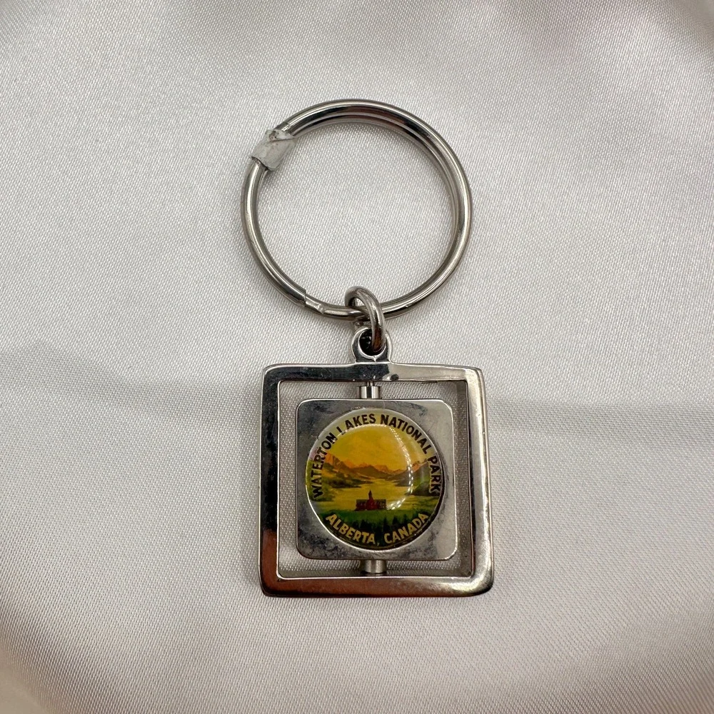 Waterton Lakes National Park Alberta Canada Vintage Spinner Keychain Silver Tone